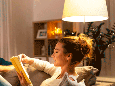 Luz extra brillante de 1055 lúmenes